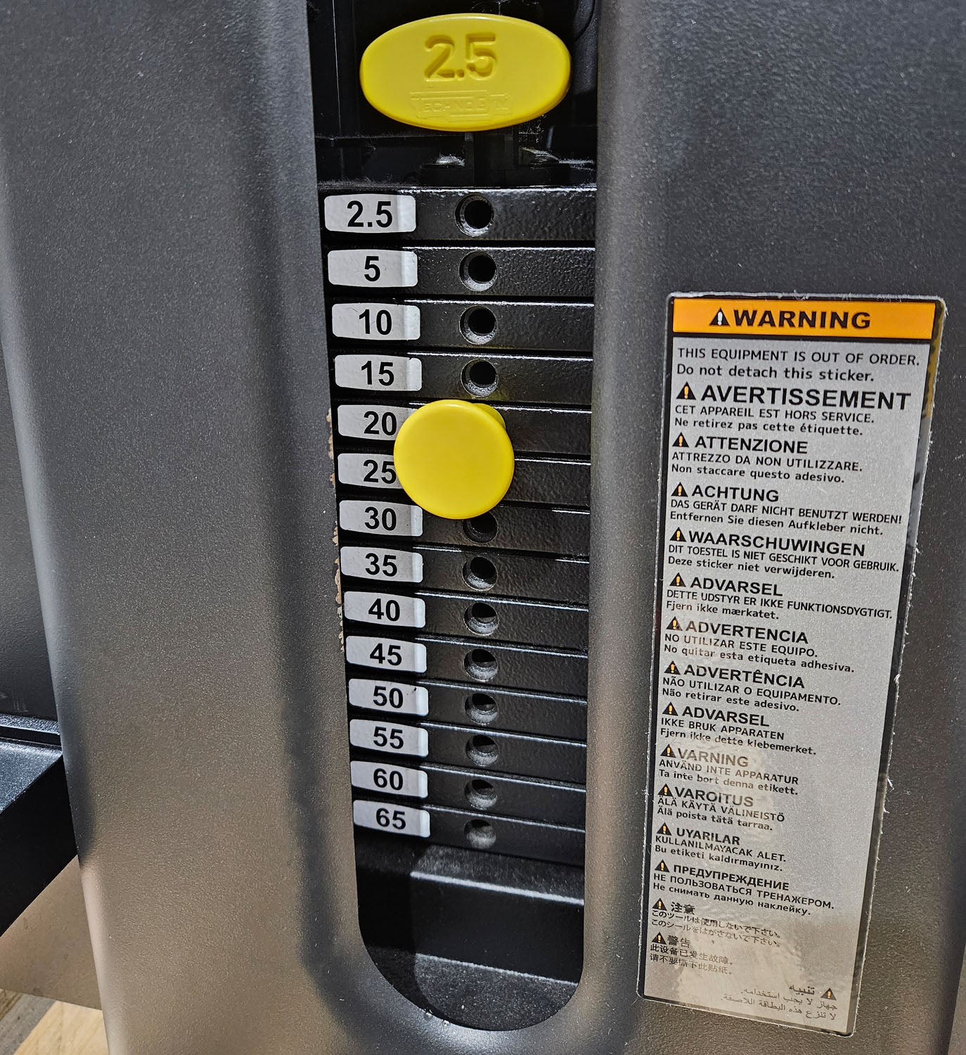 Technogym Selection Pro Abdominal Crunch, abdominal machine, Abs, color black, used, refurbished condition