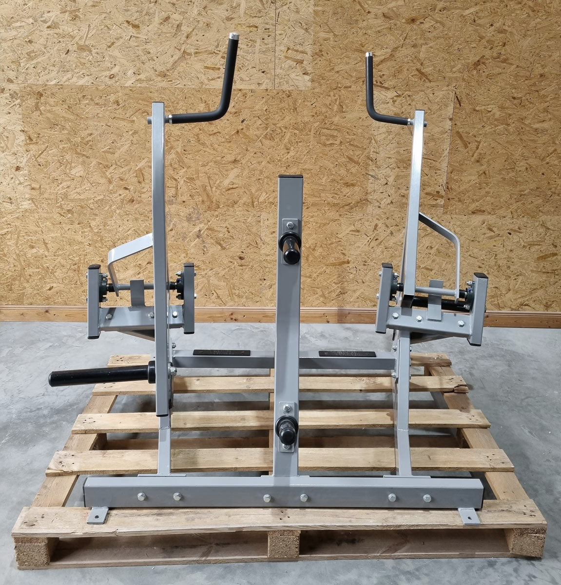 Ground Base Twist Left - Plate loaded strength machine, Hammer Strength replica, used - tested condition