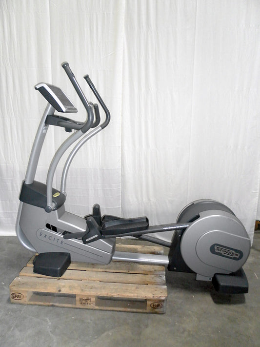 TechnoGym Crosstrainer Excite Line Syncro 700 mit Handpuls und Polar, gebraucht