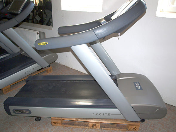 Techno Gym Laufband Excite Line 700 mit TV, gebraucht