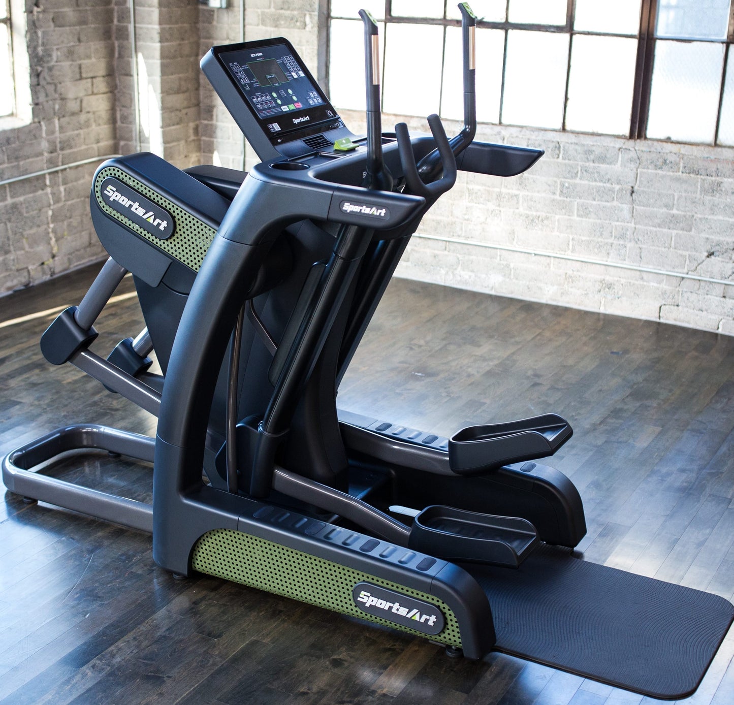 Sportsart 3-in-1 cross trainer G886 Verso