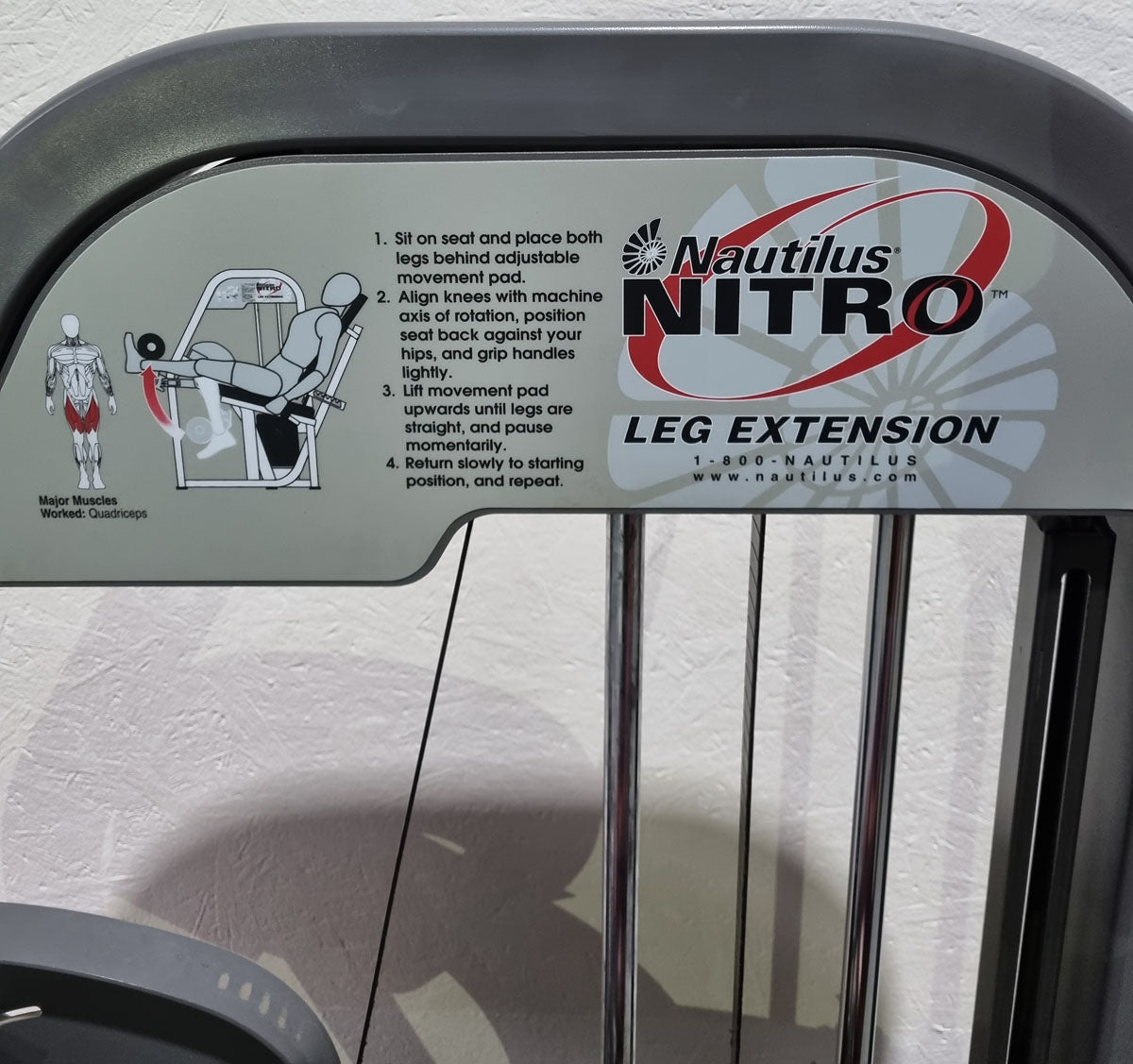 Nautilus Nitro leg extension and leg curl seated, 2 machines in a set, leg curl and leg extension seated, frame color anthracite, used - refurbished condition