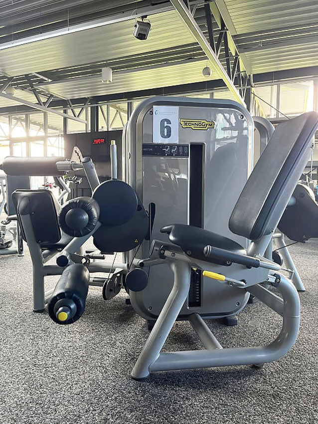 TechnoGym 13 strength training machines in a set, Element Line series, used - refurbished condition