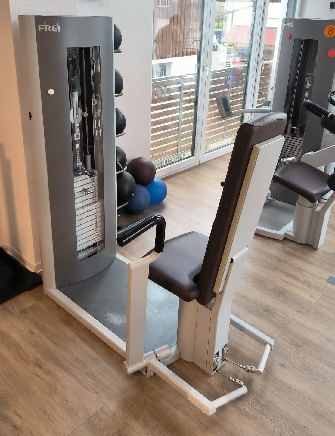 Frei Genius Eco 13er Gerätesatz, MPG, KGG, MED Zulassung, 13 Kraftgeräte im Set, Medical Physio Serie, Silber, gebraucht - überholter Zustand