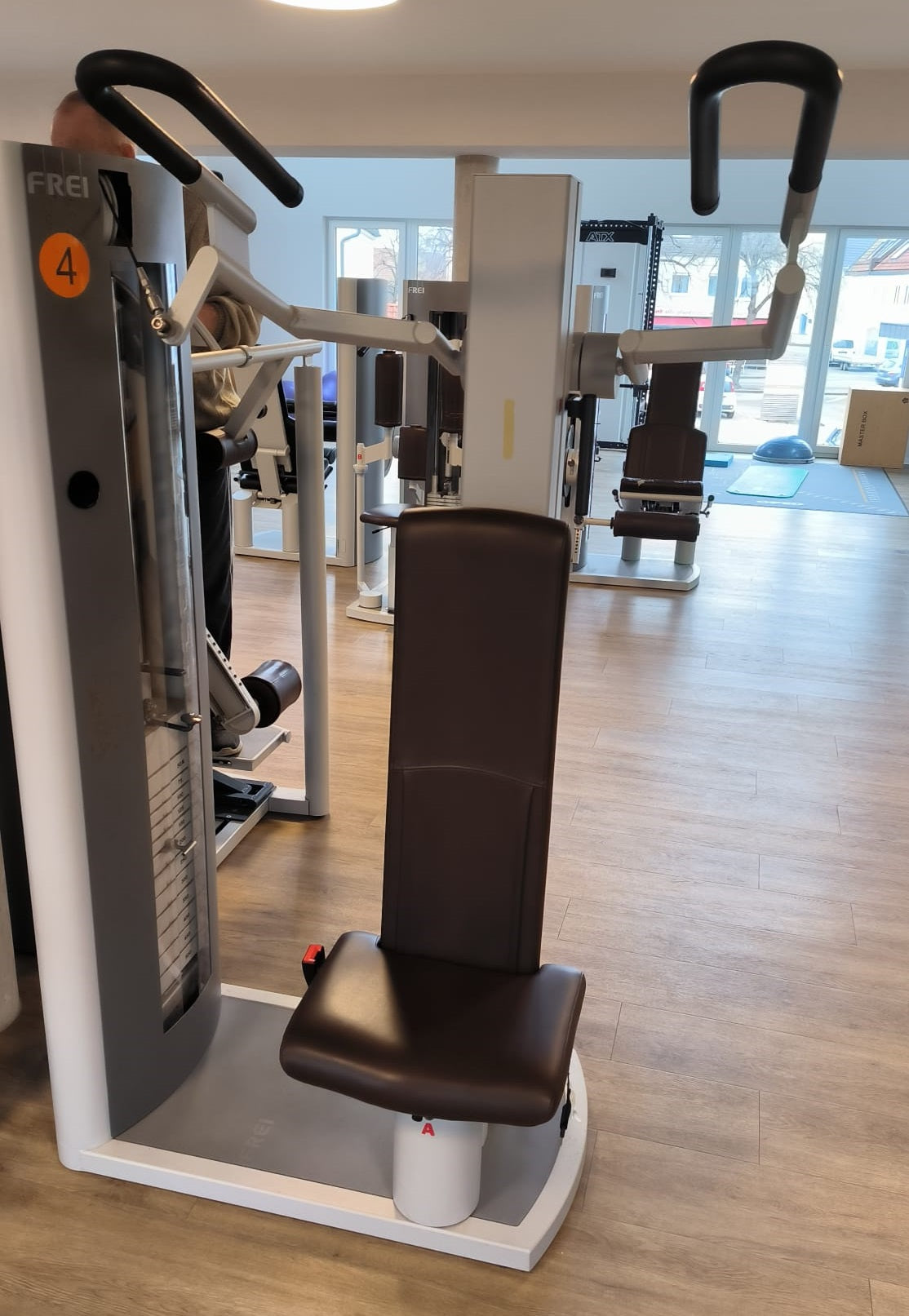 Frei Genius Eco 13er Gerätesatz, MPG, KGG, MED Zulassung, 13 Kraftgeräte im Set, Medical Physio Serie, Silber, gebraucht - überholter Zustand