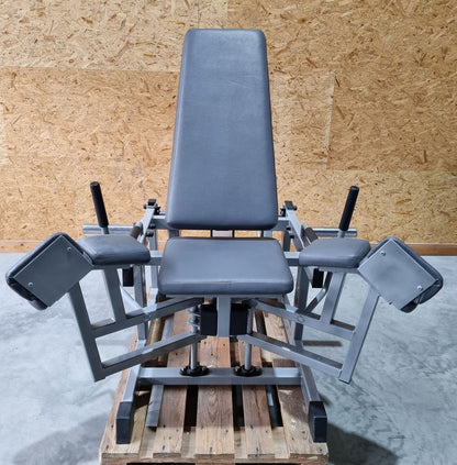 Plate loaded set, 11 strength machines, Hammer Strength replica, used - tested condition