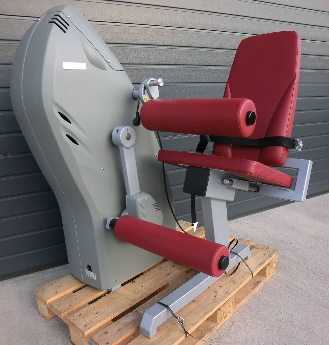 Milon Kraft Ausdauer Zirkel aus Reha Fitnessstudio, 2015 von Milon überholt und gewartet, Baujahr 2010, Zustand gut, gebraucht