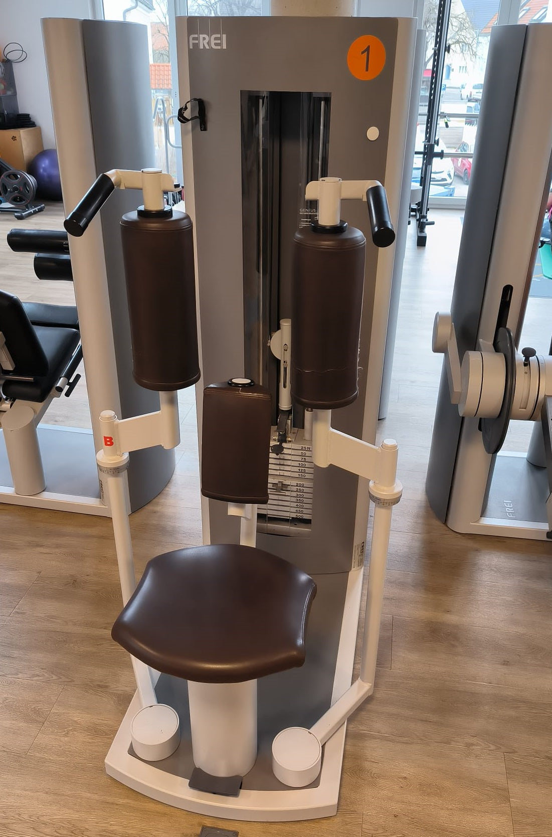 Frei Genius Eco 13er Gerätesatz, MPG, KGG, MED Zulassung, 13 Kraftgeräte im Set, Medical Physio Serie, Silber, gebraucht - überholter Zustand