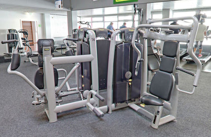 TechnoGym 15 Kraftgeräte im Set, Selection Line, Neue Version mit Plastikverkleidungen, gebraucht - überholter Zustand