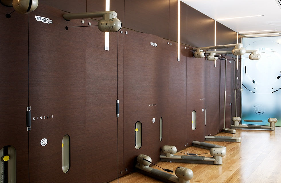 TechnoGym Kinesis Class Wand, Set mit 4 Modulen und TV, gebraucht, guter Zustand