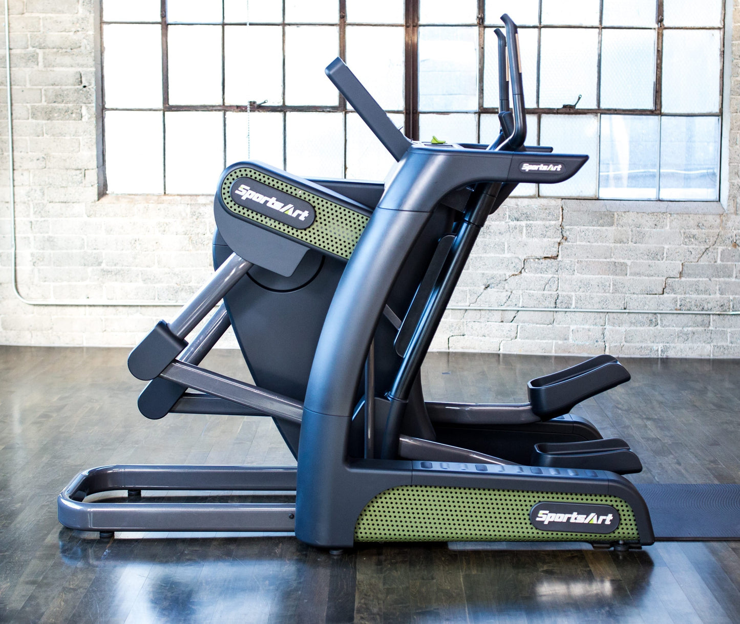 Sportsart 3-in-1 cross trainer G886 Verso