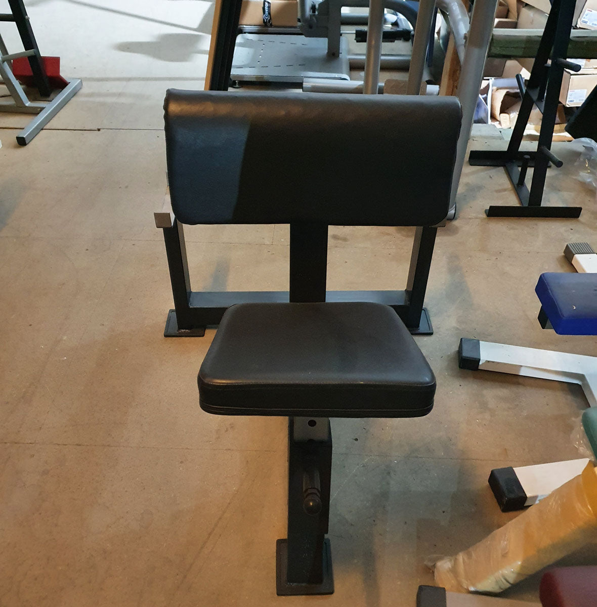 Scottcurl Bank, Scott bench, Bizeps Trainingsbank, Rahmen Schwarz, Polster Schwarz, gebraucht - überholter Zustand