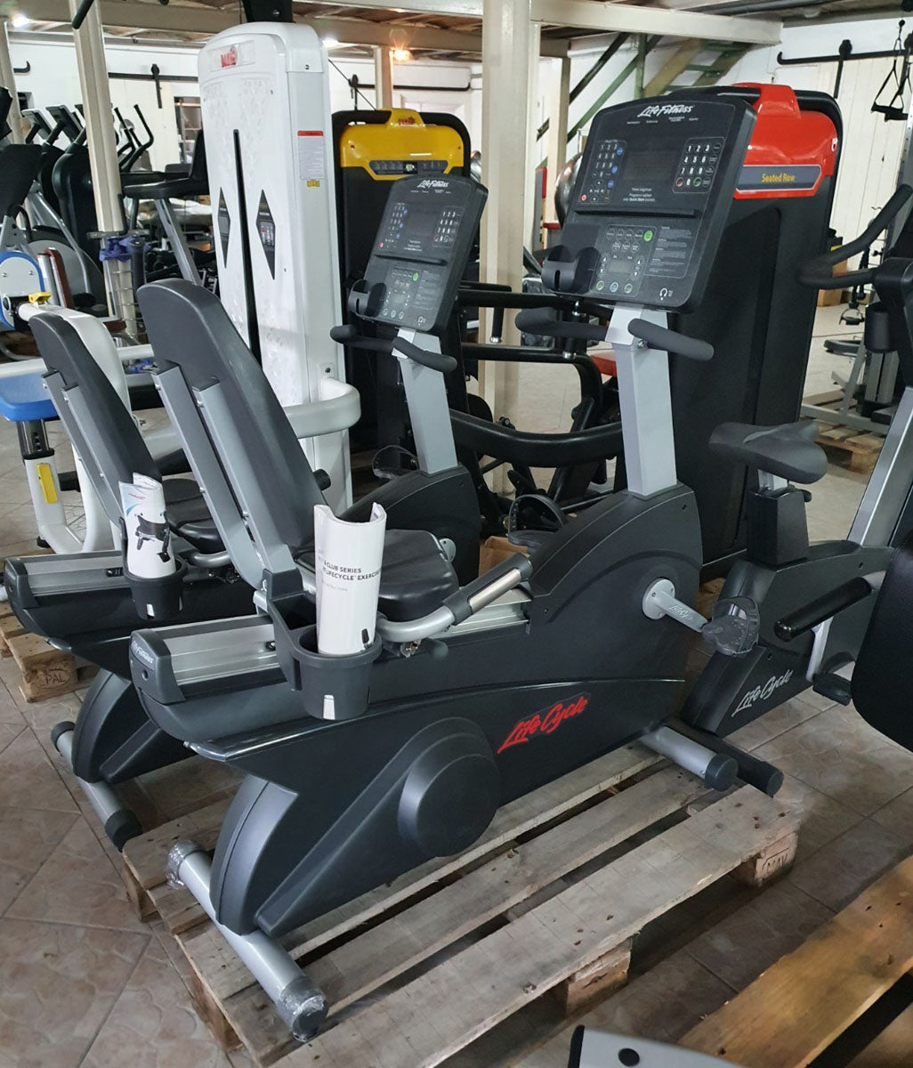 Life Fitness Recumbent, recumbent bike, Integrity Series, LED console, NEW and in original packaging