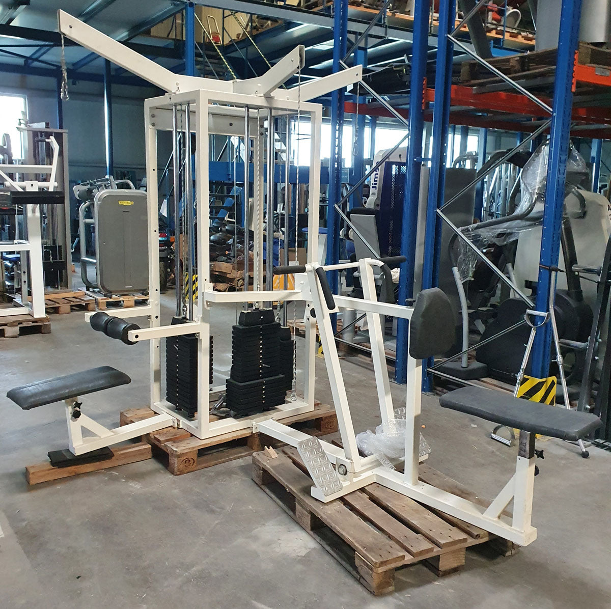 Sportesse 4 station tower, 4 stack multi station, large weight blocks, frame color white, used - tested condition