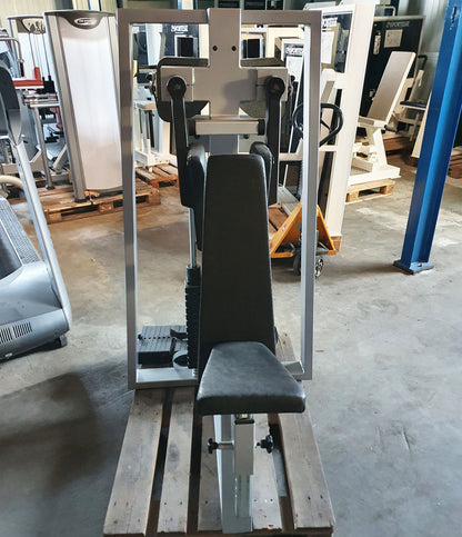 Lateral raise machine, shoulder machine, lateral raise, black upholstery, used
