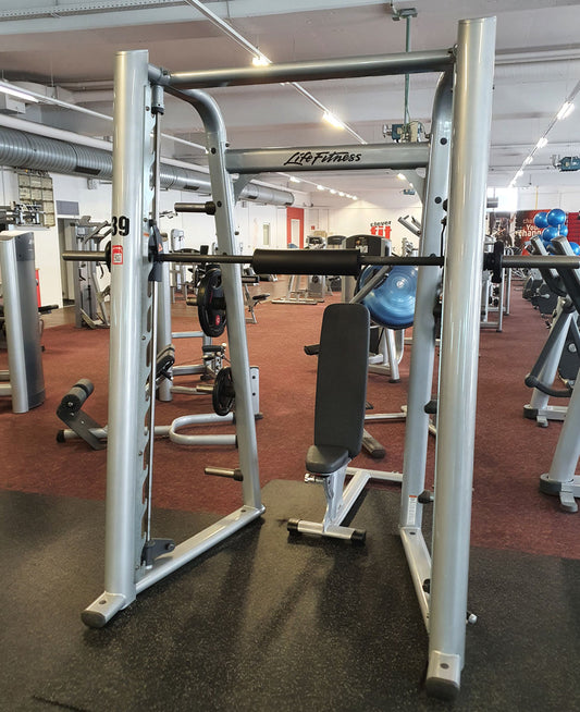 Life Fitness Multi-Press, Smith Machine SSM, Signature Series, frame color silver, used - refurbished condition