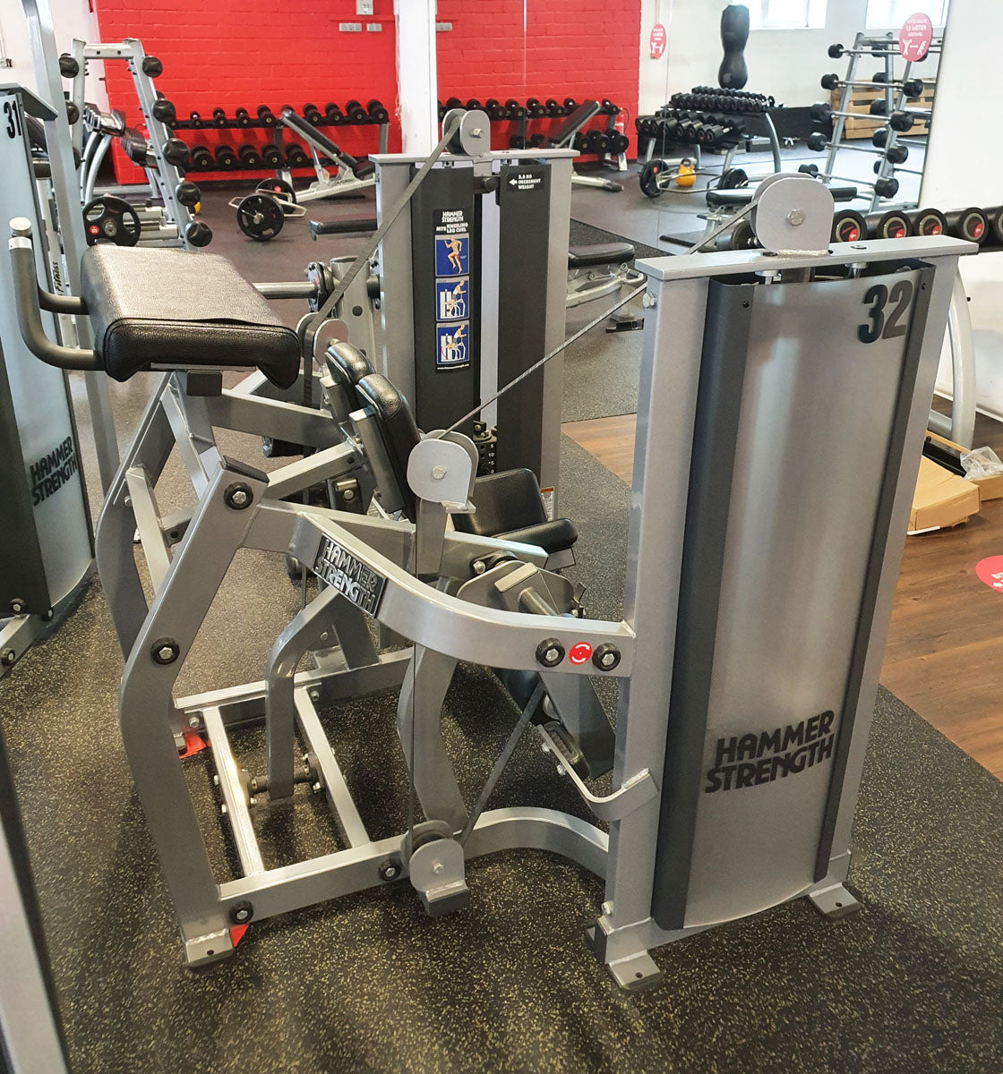Life Fitness Pro2 und Hammer Strength - 15 Kraftgeräte im Set, Rahmen Silber, gebraucht - überholter Zustand