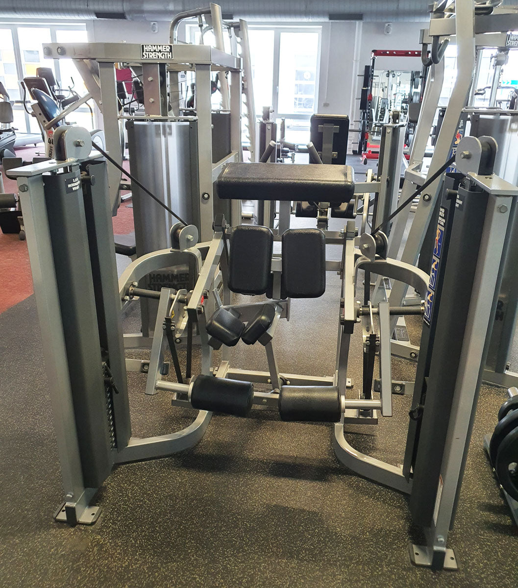 Life Fitness Pro2 und Hammer Strength - 15 Kraftgeräte im Set, Rahmen Silber, gebraucht - überholter Zustand