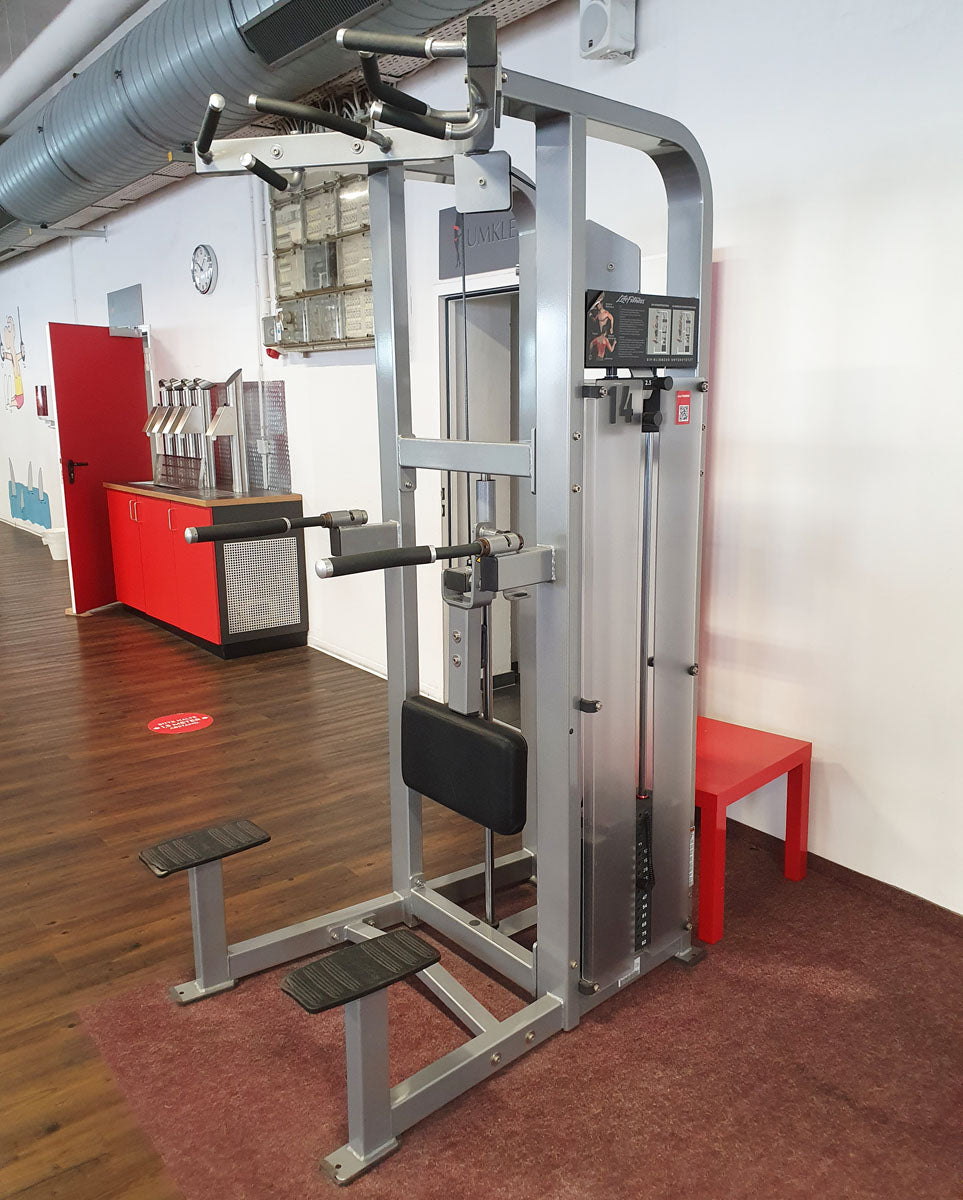 Life Fitness Pro2 und Hammer Strength - 15 Kraftgeräte im Set, Rahmen Silber, gebraucht - überholter Zustand
