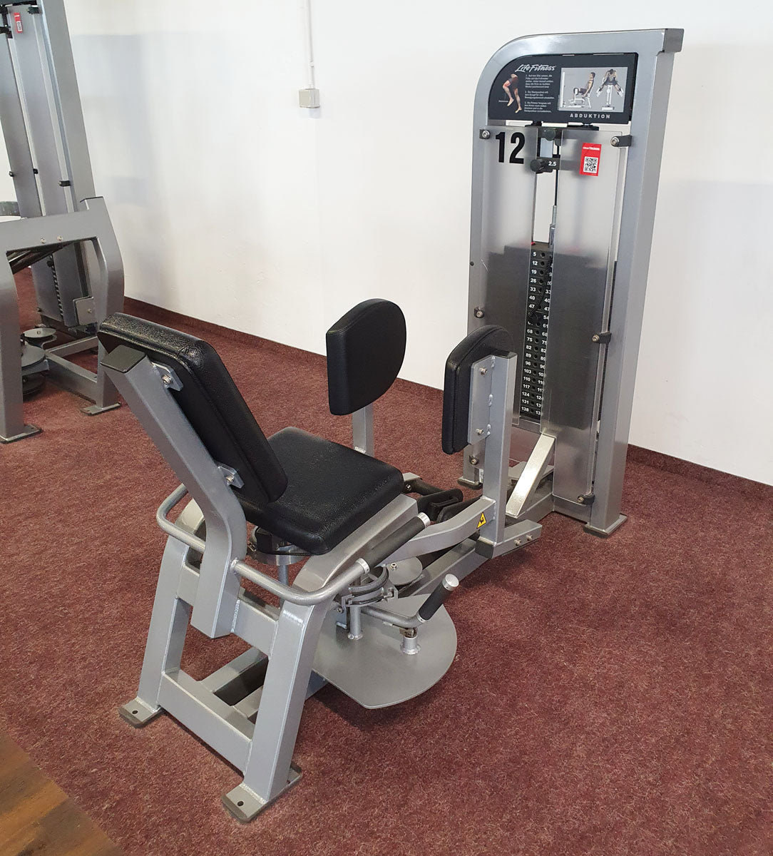 Life Fitness Pro2 und Hammer Strength - 15 Kraftgeräte im Set, Rahmen Silber, gebraucht - überholter Zustand