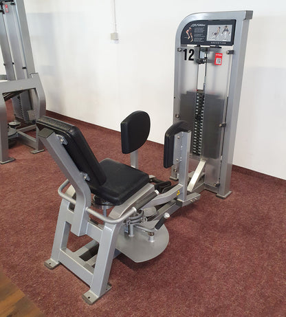 Life Fitness Pro2 und Hammer Strength - 15 Kraftgeräte im Set, Rahmen Silber, gebraucht - überholter Zustand