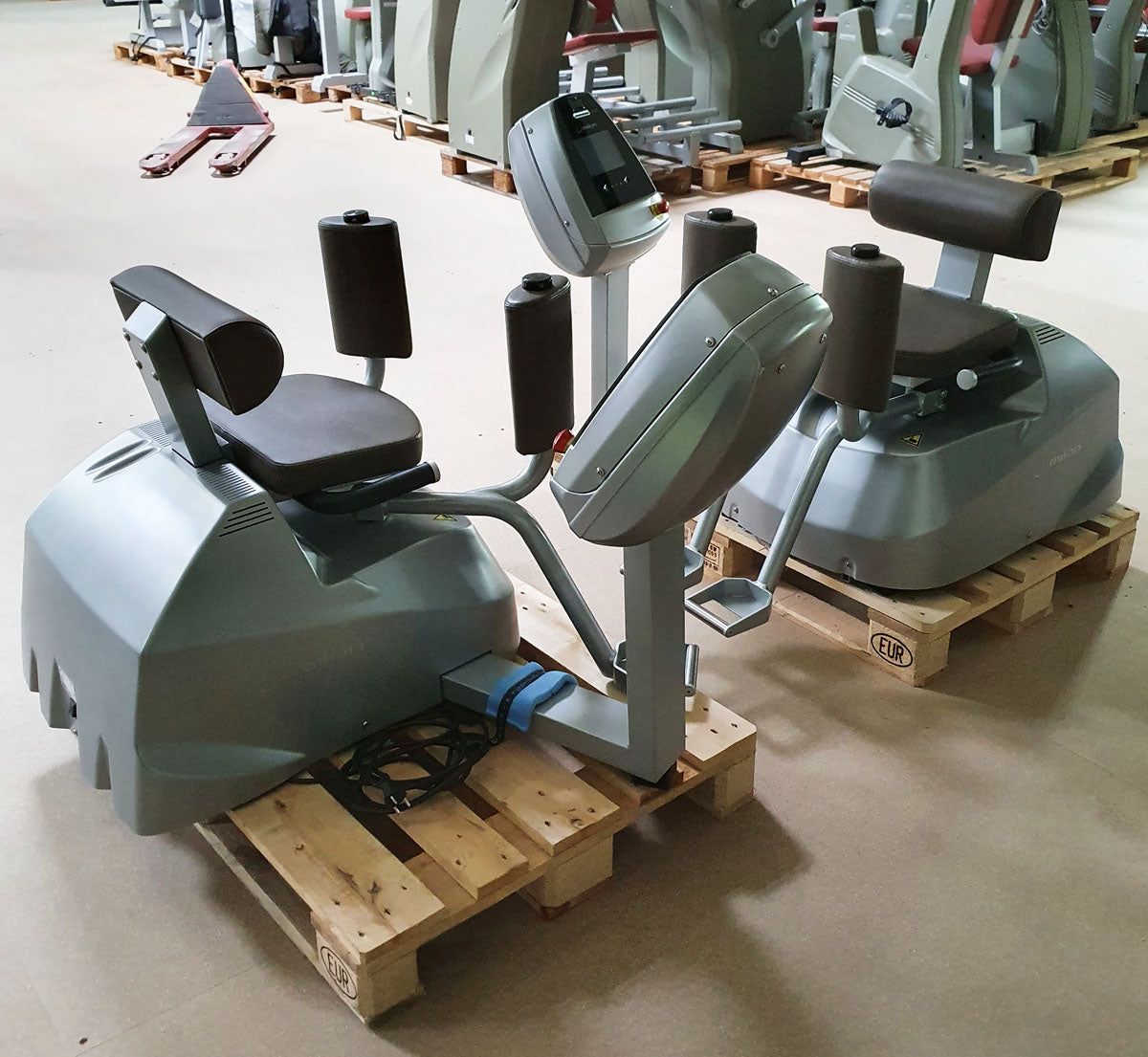 Milon Premium Adductors - Abductor machines, Hip Abductor and Adductor, 2 machines in a set, brushed aluminum housing, used - refurbished condition