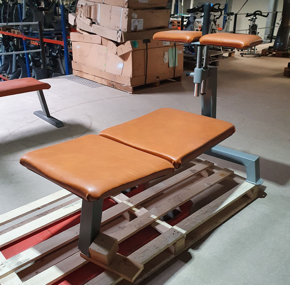 Sportsart verstellbare Bauchmuskelbank, Adjustable Decline/Abdominal Crunch Bench, Rahmenfarbe Silber-Grau, gebraucht - geprüfter Zustand