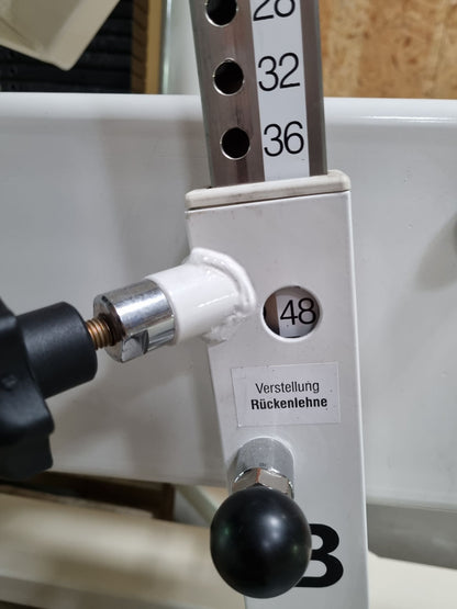 Kaphingst Funktionsstemme, verstellbare Beinpresse, mit Kippkreisel, MPG, Rahmenfarbe Weiß, Polsterfarbe Blau, gebraucht - überholter Zustand