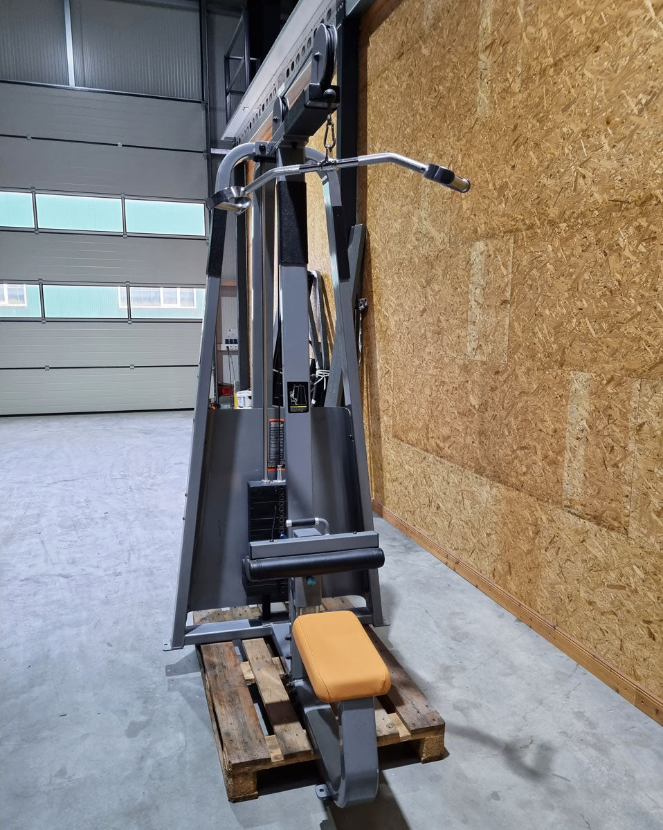 Precor Latzugmaschine von oben, Seilzug Pulldown, Lat Pull, Icarian Line, Rahmenfarbe Silber, gebraucht - überholter Zustand