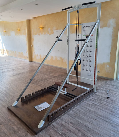 Dr. Wolff Functional Training Station 786, Rahmenfarbe Weiß, Polsterfarbe Braun, gebraucht - überholter Zustand