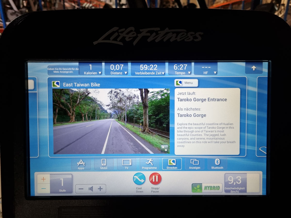 Life Fitness Recumbent Ergometer Lifecycle, Elevation Series, Recumbent, SE Console Touch, used - refurbished condition