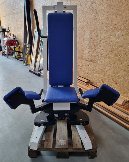 Gym80 Adduktorenmaschine, Hip Adductor, Rahmenfarbe Weiß, Polsterfarbe Blau, gebraucht - überholter Zustand