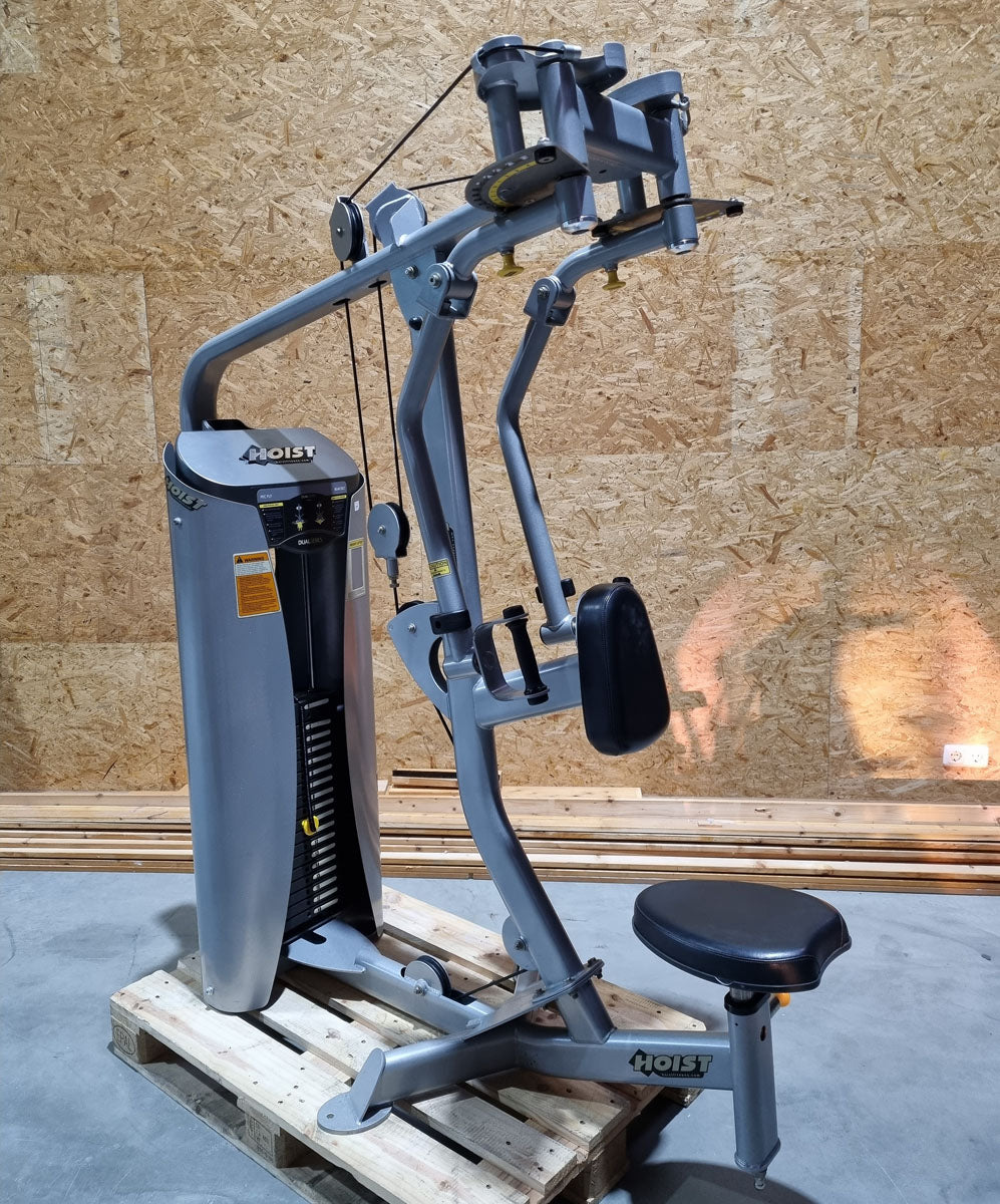 Hoist Dual Series Butterfly und Butterfly Reverse - 2 in 1 Kombimaschine, HD-3900 mit drehbaren Griffen, Rahmenfarbe Silber, Polsterfarbe Schwarz, gebraucht - überholter Zustand