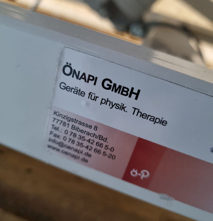 Önapi Tedavi Vojta MD Therapieliege Massageliege, extra breit, elektrisch höhenverstellbar, Medizinprodukt Behandlungsliege, Rahmenfarbe Weiß, Polsterfarbe Blau, gebraucht
