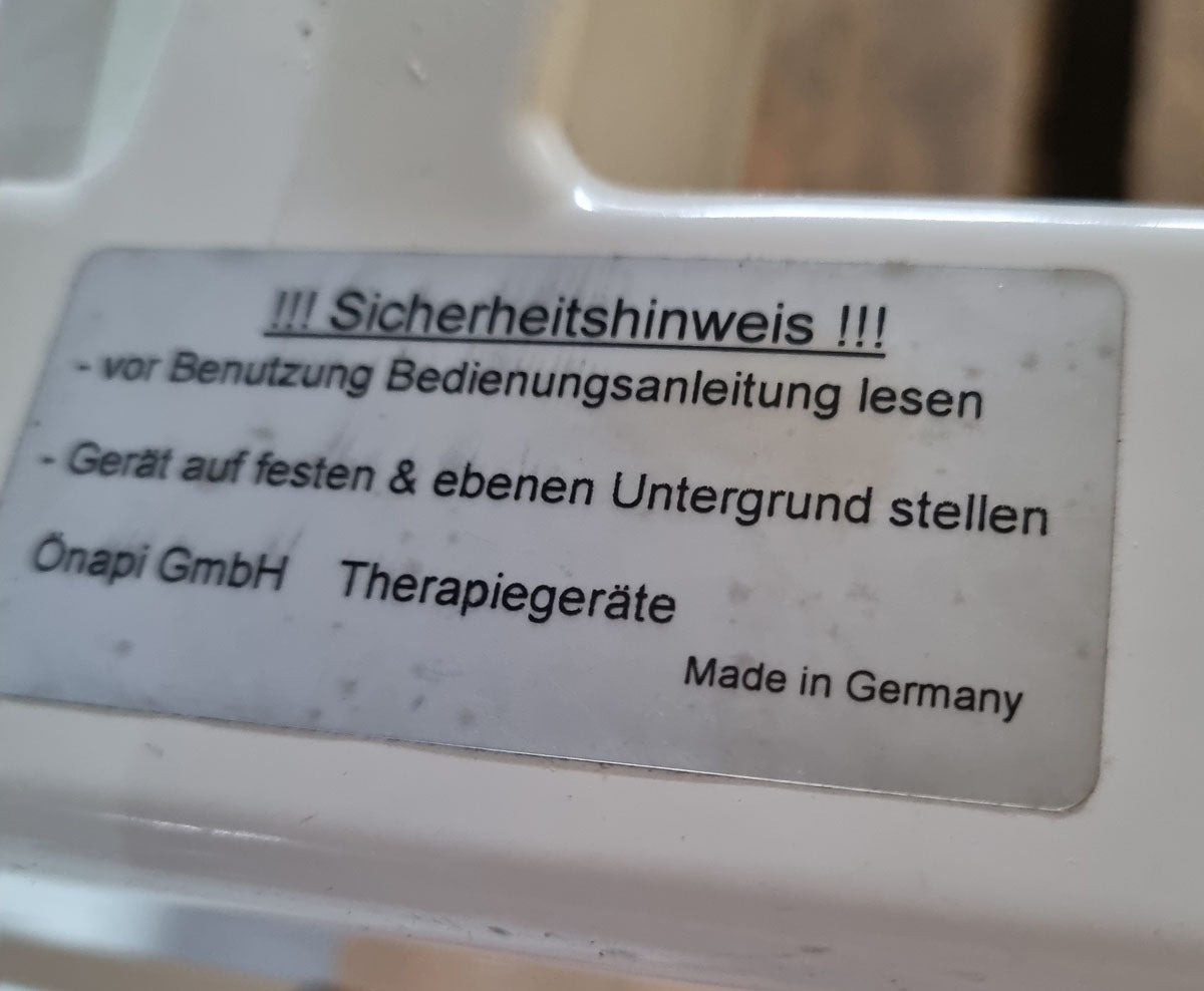 Önapi Tedavi Vojta MD Therapieliege Massageliege, extra breit, elektrisch höhenverstellbar, Medizinprodukt Behandlungsliege, Rahmenfarbe Weiß, Polsterfarbe Blau, gebraucht