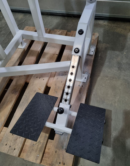 Life Fitness Pro 2 Bauchmaschine, Ab Crunch, Bauchbeuger, Abdominal Crunch, Rahmenfarbe Weiß, Polsterfarbe Schwarz, gebraucht - überholter Zustand