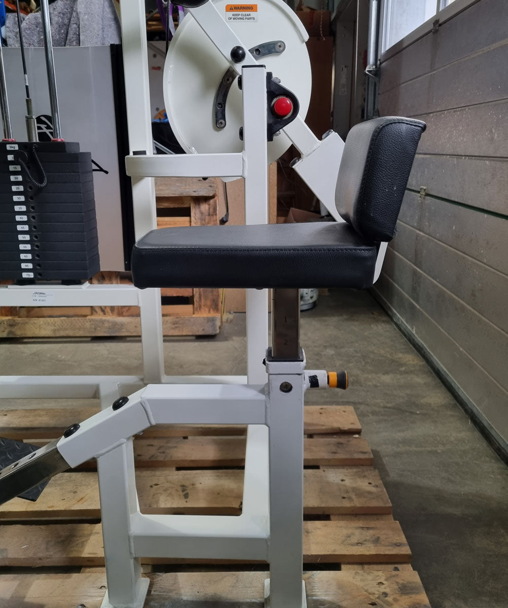 Life Fitness Pro 2 Bauchmaschine, Ab Crunch, Bauchbeuger, Abdominal Crunch, Rahmenfarbe Weiß, Polsterfarbe Schwarz, gebraucht - überholter Zustand