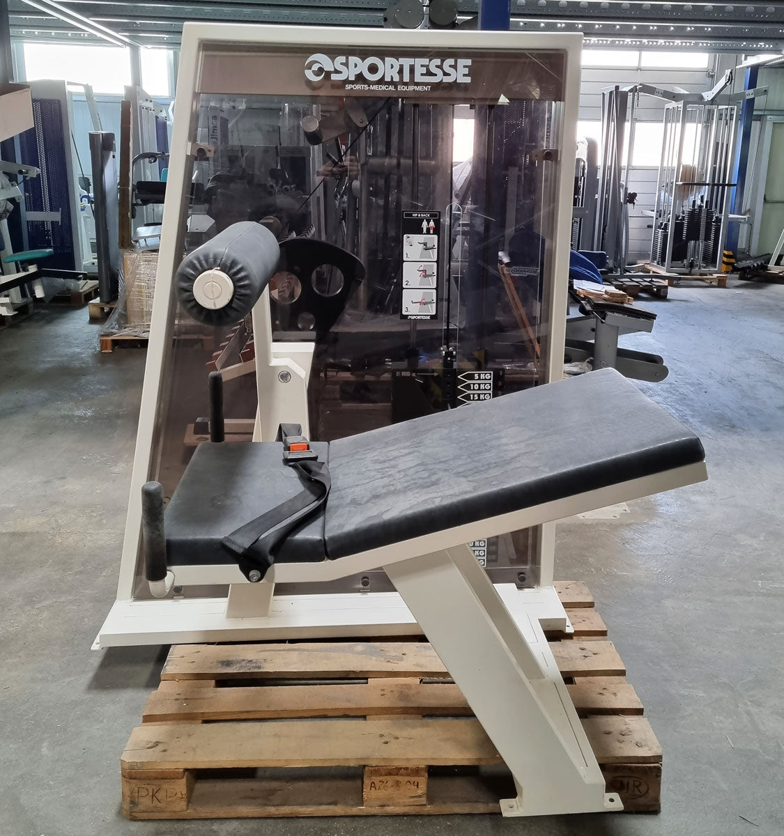 Sportesse Hip and Back Machine, hip and back extension machine, upholstery color black, frame color white, used - tested condition