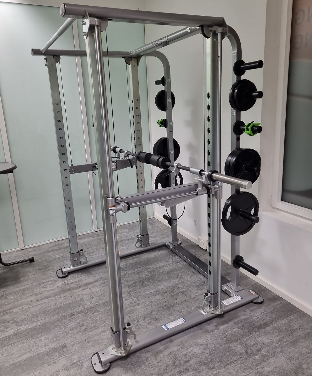 Tuff Stuff XPT Trainer 900 - 3D Multipresse geführt, Smith machine, gebraucht - geprüfter Zustand