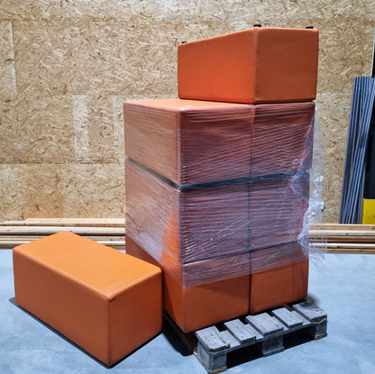 Bejot CUB 965 - Cube Sitzhocker Sitzbank Umkleide, Farbe Orange, gebraucht