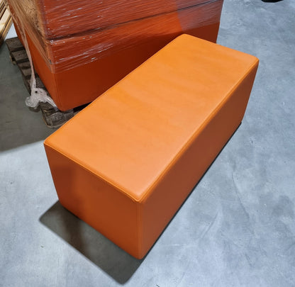 Bejot CUB 965 - Cube Sitzhocker Sitzbank Umkleide, Farbe Orange, gebraucht