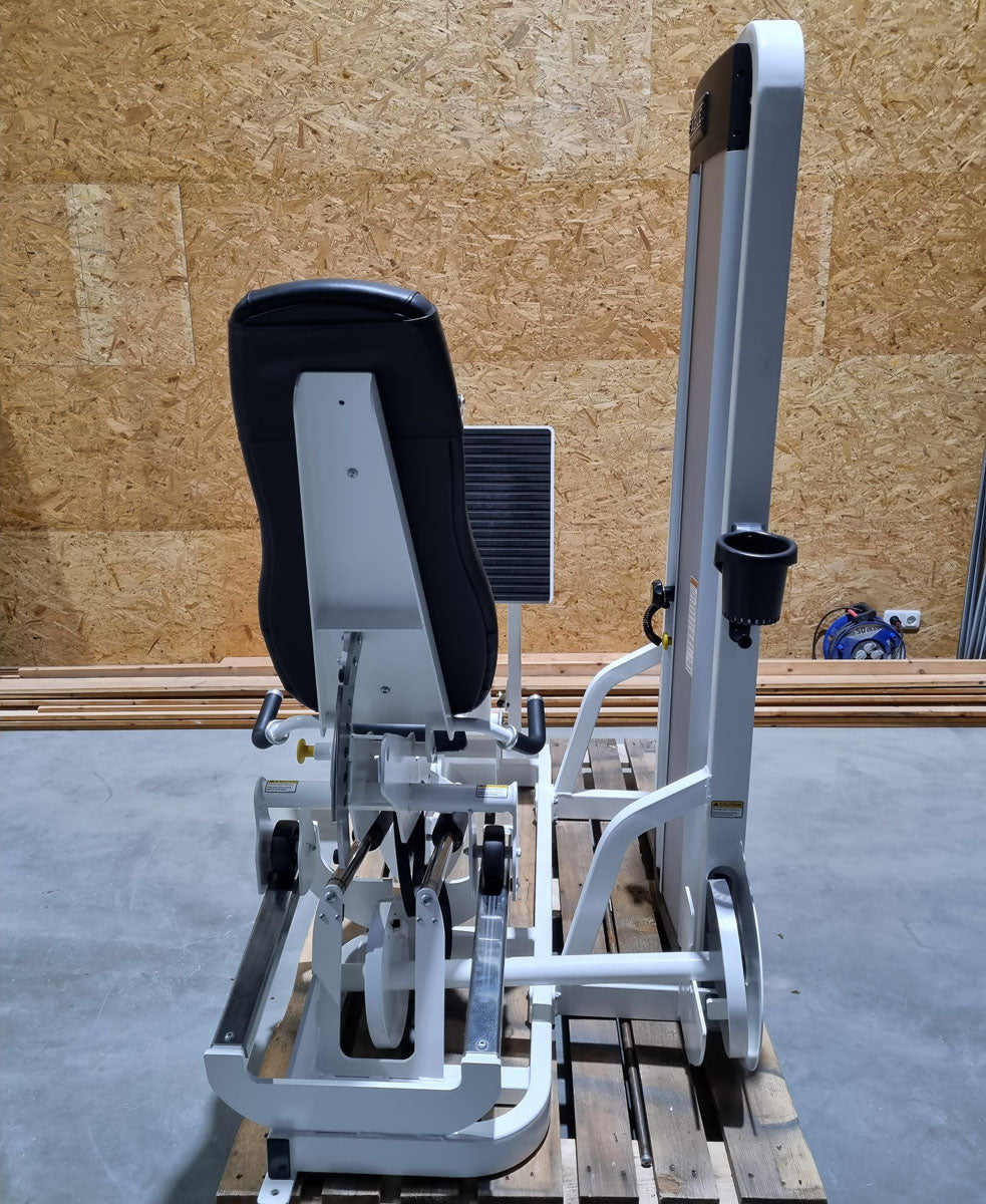 Cybex Eagle Beinpresse, Leg Press mit Steckgewichten, Stack Weight, Rahmenfabre Weiß, Polsterfarbe Schwarz, gebraucht - überholter Zustand