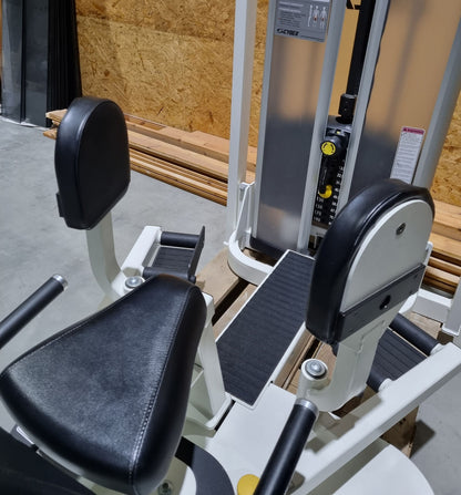 Cybex Eagle Abduktoren und Adduktoren Kombimaschine 2 in 1 - Hip Abduction and Hip Adduction, Rahmenfarbe Weiß, Polsterfarbe Schwarz, gebraucht - überholter Zustand