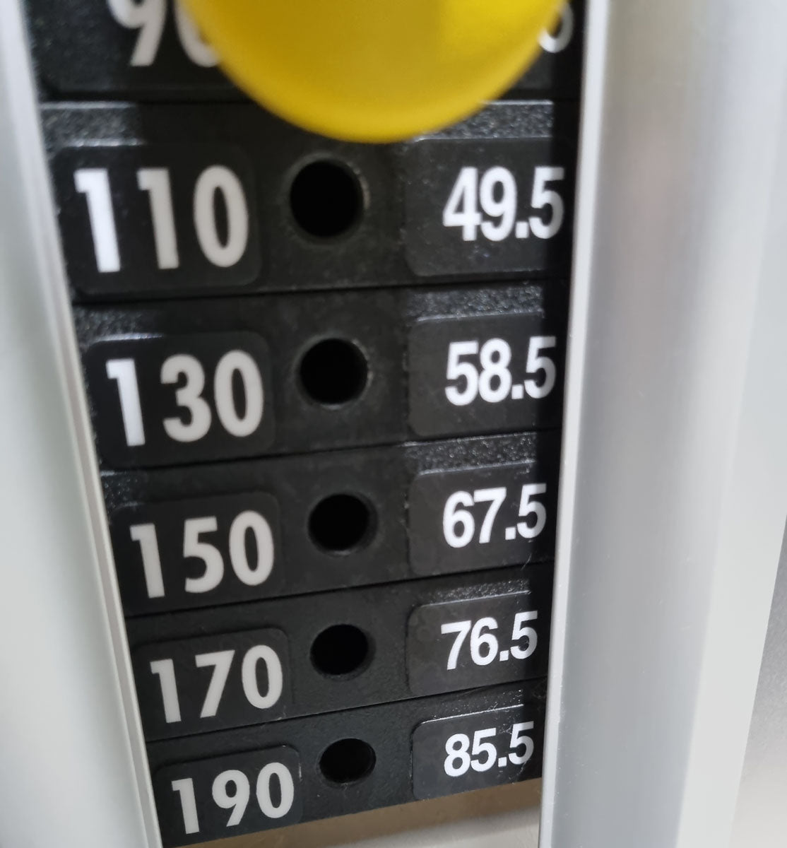Cybex Eagle Abduktoren und Adduktoren Kombimaschine 2 in 1 - Hip Abduction and Hip Adduction, Rahmenfarbe Weiß, Polsterfarbe Schwarz, gebraucht - überholter Zustand