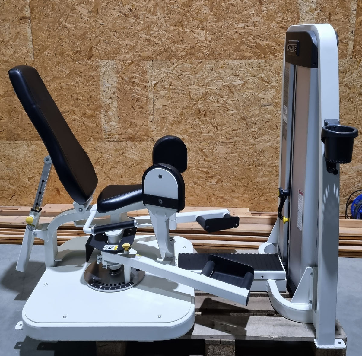 Cybex Eagle Abduktoren und Adduktoren Kombimaschine 2 in 1 - Hip Abduction and Hip Adduction, Rahmenfarbe Weiß, Polsterfarbe Schwarz, gebraucht - überholter Zustand