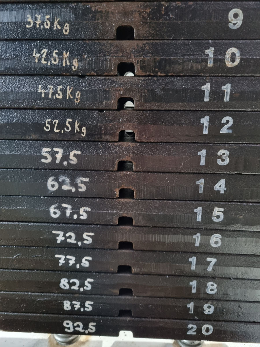 Gym80 Butterfly, old school bodybuilding strength machine, frame white, used with signs of wear
