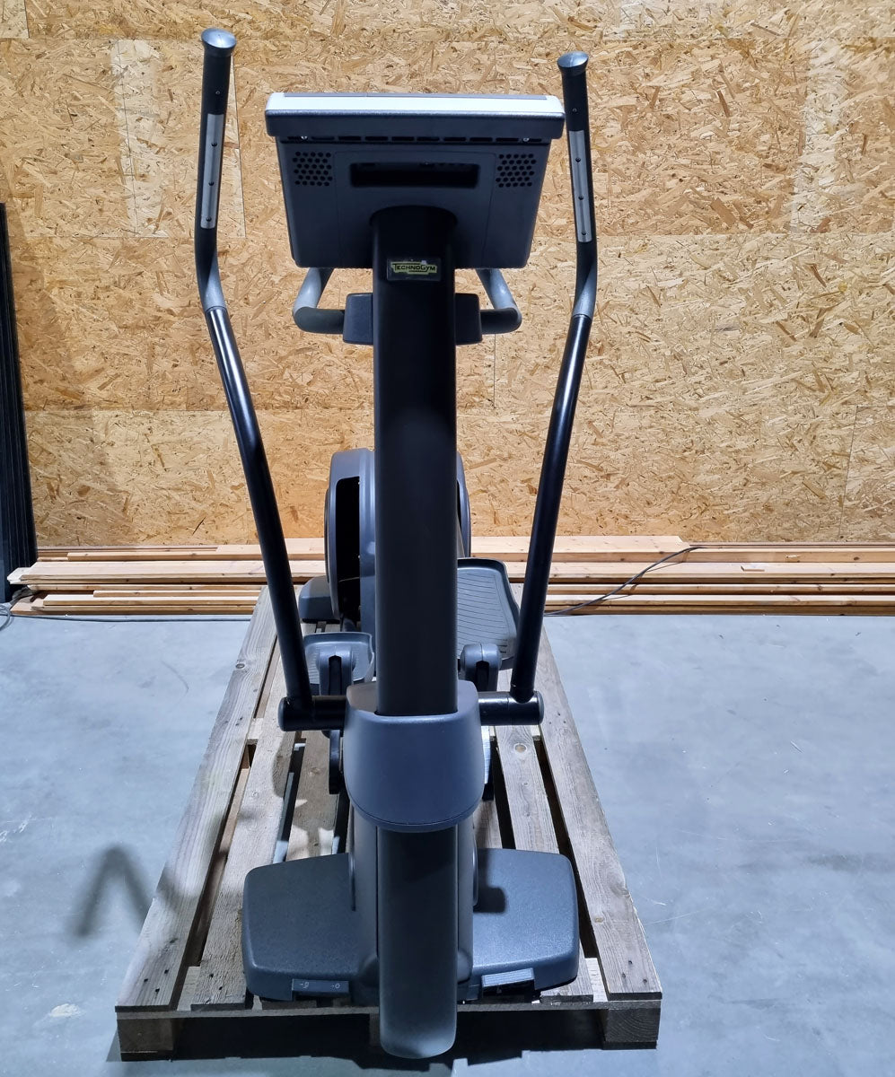 TechnoGym Crosstrainer Excite Line Syncro 700, VisioWeb Touch Display, gebraucht - überholter Zustand