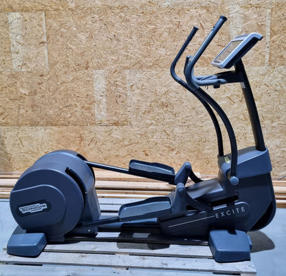 TechnoGym Crosstrainer Excite Line Syncro 700, VisioWeb Touch Display, gebraucht - überholter Zustand