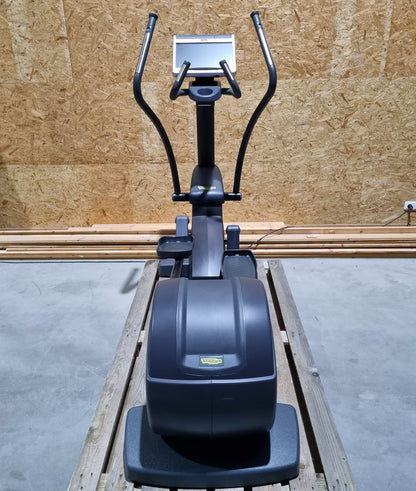 TechnoGym Crosstrainer Excite Line Syncro 700, VisioWeb Touch Display, gebraucht - überholter Zustand