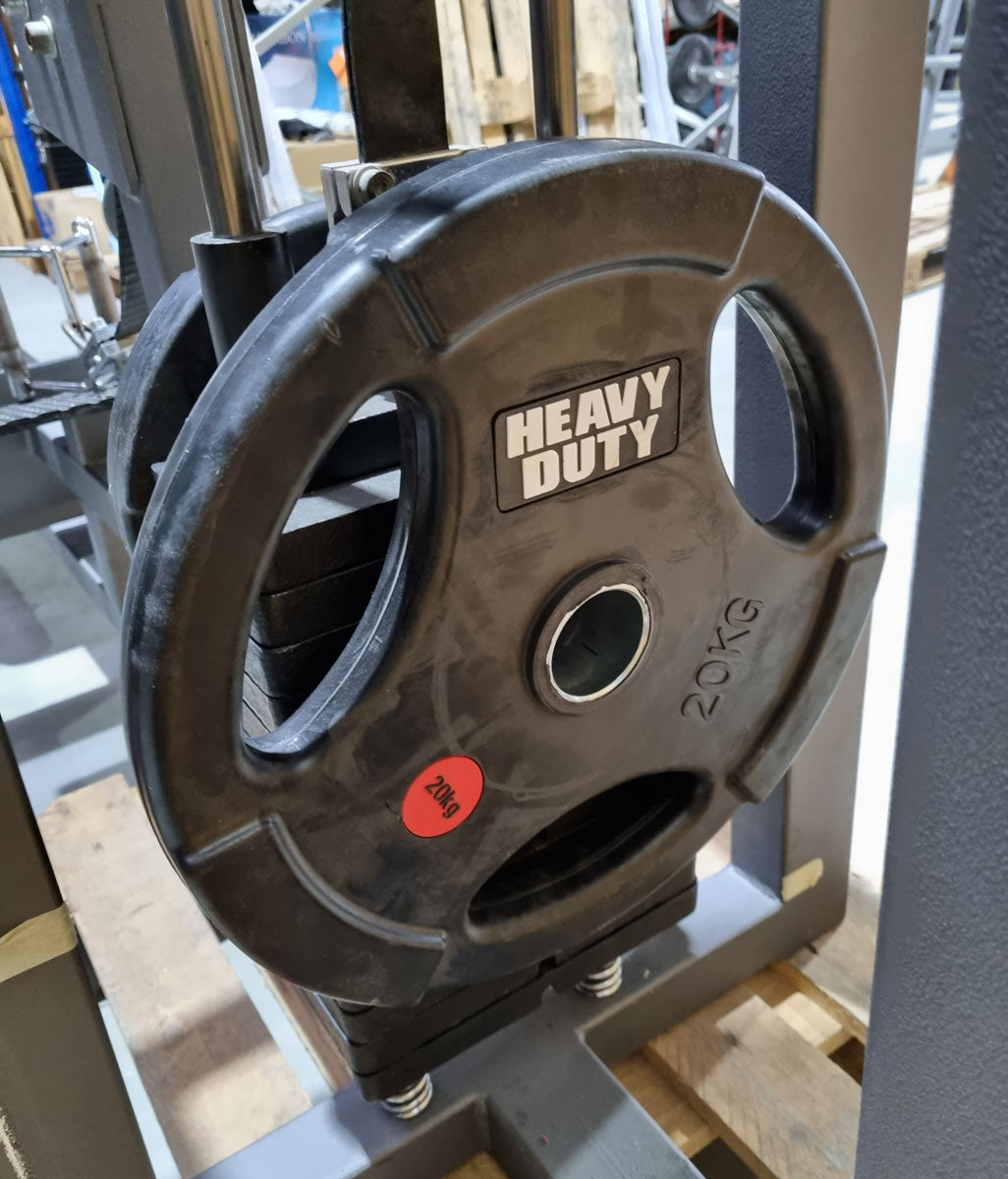 Gym80 Ruderzug Turm, Rudern, Row, Ruderstation ähnlich Sygnum 4016, Rahmenfarbe Silber, Polsterfarbe Schwarz, gebraucht - überholter Zustand